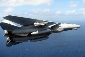 爱游戏官网-中国男篮热身赛告捷 年轻阵容表现亮眼，中国男篮热身赛赛程表播出时间