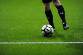 爱游戏体育官方在线-西甲比赛密集期球员疲劳管理与恢复技术创新，西甲球迷